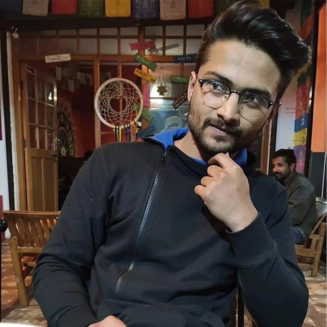 Divyanshu Bhaik